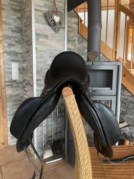 Horse Star Dressursattel Champion Mono 17 Zoll Horse Star Champion Monoblatt 17 Zoll 