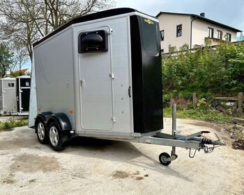 Humbaur Notos Alu Pferdeanhänger für große Pferde, Humbaur  Notos , Sport- und Freizeitpferde Fuchs (Sport- und Freizeitpferde Fuchs), Horse Trailers, Ehingen