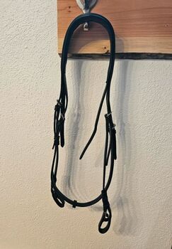 Bridlery Genickstück mit Kehlriemen und Backenstücke, Bridlery Relief Trense Charm, Kirsten Reiser, Bridles & Headstalls, Weil der Stadt