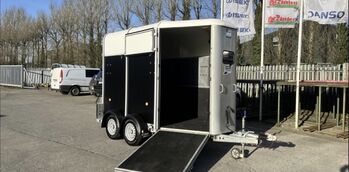 Ich suche einen Ifor Williams HB 505 Ifor Williams HB 505 HB 505 