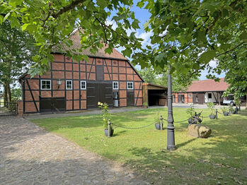 nahe Hamburg, privates elegantes Anwesen mit Pferdestall zu verkaufen!, Sabine Wesseln, Maras World of Horses (Maras World Solutions S.L.), Equestrian Properties, Billstedt