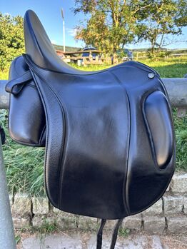 Ibero Sattel + Zubehör/ 17,5“ Ibero Royal Classic Plus Ibero  Royal Classic Plus 