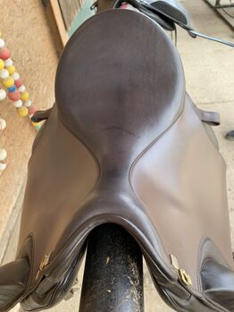 Iberosattel Amazona Dressage Comfort 2000, Sitzgröße 18, braun Iberosattel Iberosattel Amazona Dressage Comfort 2000