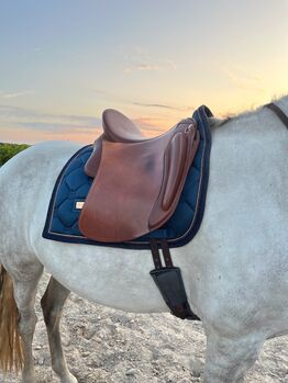 Iberosattel Amazona Dressage Comfort 3000 - Premium Line Iberosattel Amazona Dressage Comfort 3000