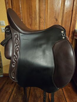 Iberosattel Sommer Dressage Andaluz 18 Zoll NP heute: 3990 Euro, Sommer  Iberosattel Dressage Andaluz, Beatrix Rüdiger, Dressursattel, Rüdersdorf