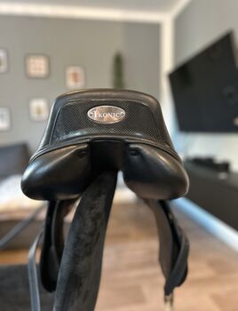 Ikonic Elite V2 Springsattel 17,5 Zoll Ikonic  Elite V2