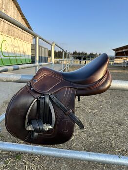 IKONIC EVOLUTION Springsattel, Ikonic Evolution , Tanja Schneider, Jumping Saddle, Lauterach