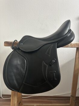 Ikonic Light Springsattel 16,5 Zoll, Ikonic Light, Alessia, Jumping Saddle, Würselen