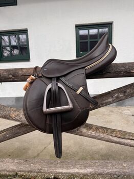 Ikonic light VVS Sattel, Iconic Iconic „Light“, Larissa Lea, All Purpose Saddle, St. Pölten