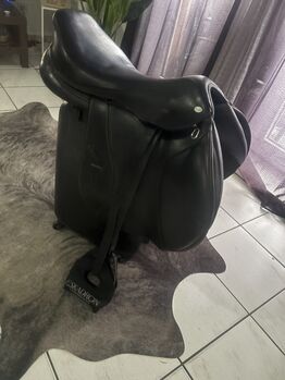 Ikonic Pro Evolution Springsattel 18zoll, Ikonic  Pro Evolution , Anna Denter, Jumping Saddle, Greven 