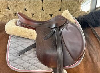 Ikonic Springsattel 18'' Ikonic Classic