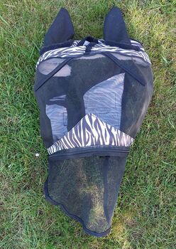 IRISH INNOVATION Fliegenmaske mit Schopfloch Zebra-Optik Größe Warmblut WB, Irish Innovation , Nicole , Fliegenschutz, Norderstedt