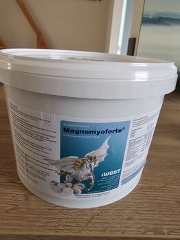 IWEST Magnomyoforte, knapp 3 kg, IWEST, Katja Franke , Pasza i suplementy dla koni, Grüna