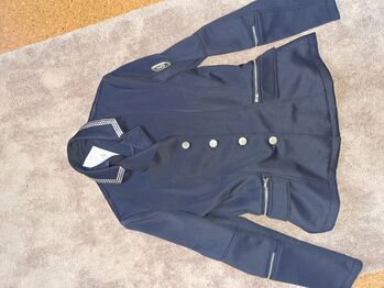 Jacket in navy, Lara Marquard , Turnierbekleidung, Kiel 