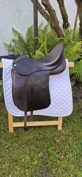 Neuwertig!  Sommer Somero Sattel DS Classic mocca/braun 17,5 Zoll Sommer Somero DS