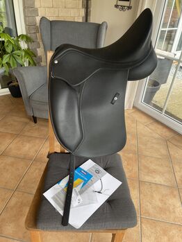 Wie NEU - Wintec hart 500 Dressur Sattel 17,5 Zoll Luft mit Cair, Wintec Hart 500 Dressur, Angelika, Siodła ujeżdżeniowe, Hohenlinden