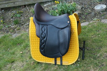 JC Jorge Canaves Pradera II Dressur 18 Zoll Sattel Neuwertig, JC Jorge Canaves Pradera II, Liane, Dressage Saddle, Menden