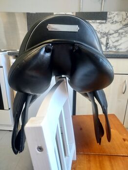 john whitaker overton jump saddle john whitaker  overton