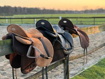 Jorge Canaves Cloud, baumloser Sattel, Paddle, Jorge Canaves Cloud, Reitverleih (Reitverleih), Baumloser Sattel, Bocholt