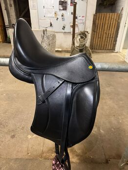 Jorge Canaves Dressur Sattel P3 17 Zoll, Jorge Canaves  P3, Farah, Dressage Saddle, Wiesbaden 