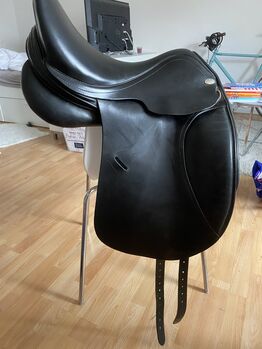 Jorge Canaves Dressursattel 17 Zoll, Jorge Canaves Tango , Lena S., Dressage Saddle, Kiel