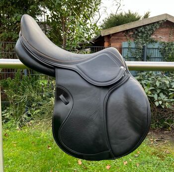 Springsattel, Cheval de luxe. 17,5 Zoll, Cheval de luxe, Natalie , Jumping Saddle, Euskirchen