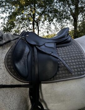 Springsattel, HKM Classic Rock, Emily , Jumping Saddle, Lenzen (Elbe)