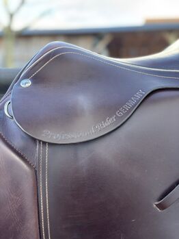 Springsattel PRG braun 17,5 sehr guter Zustand Professional Riders Germany 