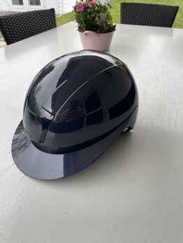 Kask Kooki Lady Shield Glossy Gr. 56, Kask Kooki Lady Shield glossy, Daniela Gruber, Reithelme, Brombachtal