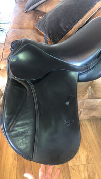 Keith Bryan Dressage saddle 18”, Keith Bryan English Leather Santis, Joanne , Dressage Saddle, Coalville