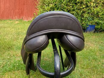 Kent and Masters GP Saddle 17.5 inches Kent and Masters Adjustable MGC