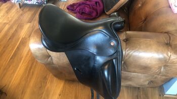 Kent & Masters Dressage Saddle, Kent & Masters, Joanne , Dressursattel, Coalville