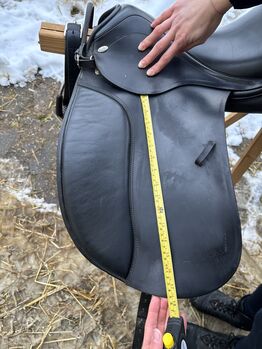 Kentaur Dressursattel, schwarz, 17“ Kentaur Ithaka