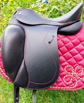 Kentaur Elektra schwarz mit roten Ziernähten, Croco, Kentaur  Elektra , Amy, Dressage Saddle, Michendorf 