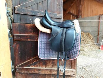 Kentaur Ithaka Dressursattel 17", Kentaur Ithaka Dressursattel , Karina Fischer, Dressage Saddle, DROBOLLACH 