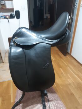 Kentaur young Dressage 16", Kentaur Young Dressage, Anja Dinter, Dressage Saddle, Gaienhofen