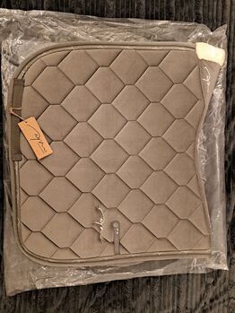 Kentucky Dyon Saddle Pad, Kentucky / Dyon Corduroy, Lea Kraßnitzer, Schabracken, Hallein