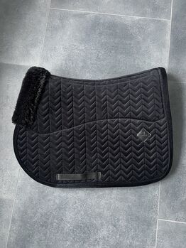 Kentucky Velvet schwarz mit Fell, Kentucky  Velvet Fell schwarz Full , Diana Jurk, Schabracken, Bergholz-Rehbrücke