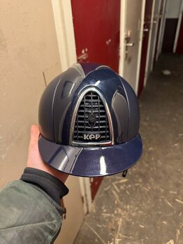 Kep italia cromo, Kep italia Cromo 1.0, Lisa draaijer, Riding Helmets, Dordrecht 