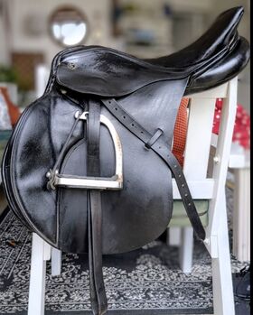 Kieffer Springsattel Modell Norbert Koof, Kieffer  Norbert Koof, Meggy , Jumping Saddle, Schneckenlohe