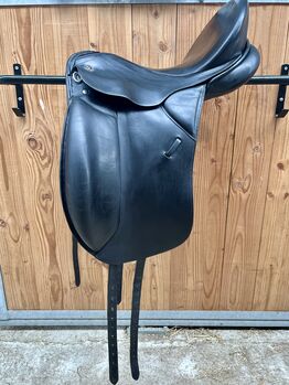 Kieffer Lusitano Dressursattel 17" (Gr. 1) Pony Pferd, Kieffer Lusitano 17 Zoll , Alexandra, Dressursattel, Hamburg