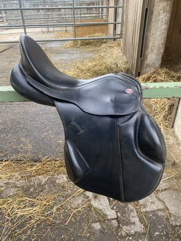 Kieffer Norbert Koof Springsattel, Kieffer Norbert Koof, Hannah Rossbauer, Jumping Saddle, Abensberg 