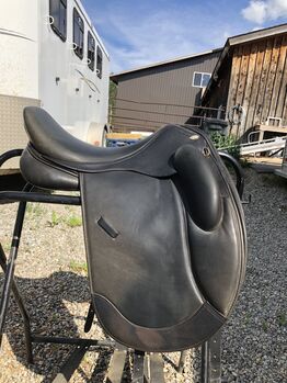 Classic Dressage Saddle Classic