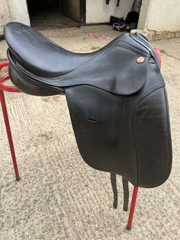 KN Dressage Saddle 17.5 M KN Symphonie