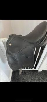 KN Symphonie Dressage Saddle 17", Karl Niedersuess Symphonie , Cherie Richardson, Dressage Saddle, Billericay