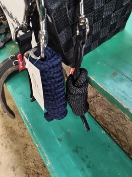 Stricke von Showmaster und East East, Showmaster 