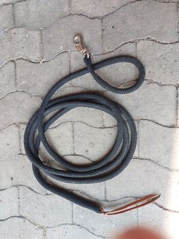 Knotenhalfter und Western-Rope