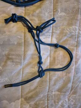 Knotenhalfter mit Führstrick, Stonedeek, MR, Halters, Frankfurt 