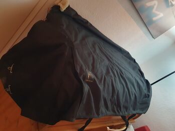 Outdoor/ Regendecke,  50gr,  schwarz, 155cm, Cheval de Luxe  Nantes Basic, Nicole Carls , Derki dla konia, Rosengarten