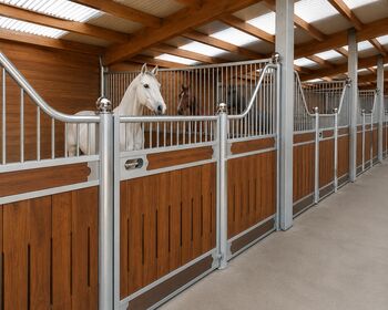 Innenboxen kaufen | Moderne Stallboxen & Pferdeboxen, PFERDEBOXEN, AUSSENBOXEN (AUSSENBOXEN), Horse & Stable Mats, Wałcz